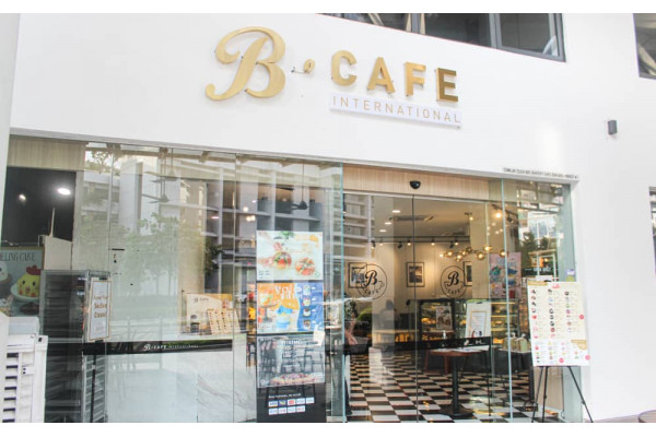 International b cafe World Cafe